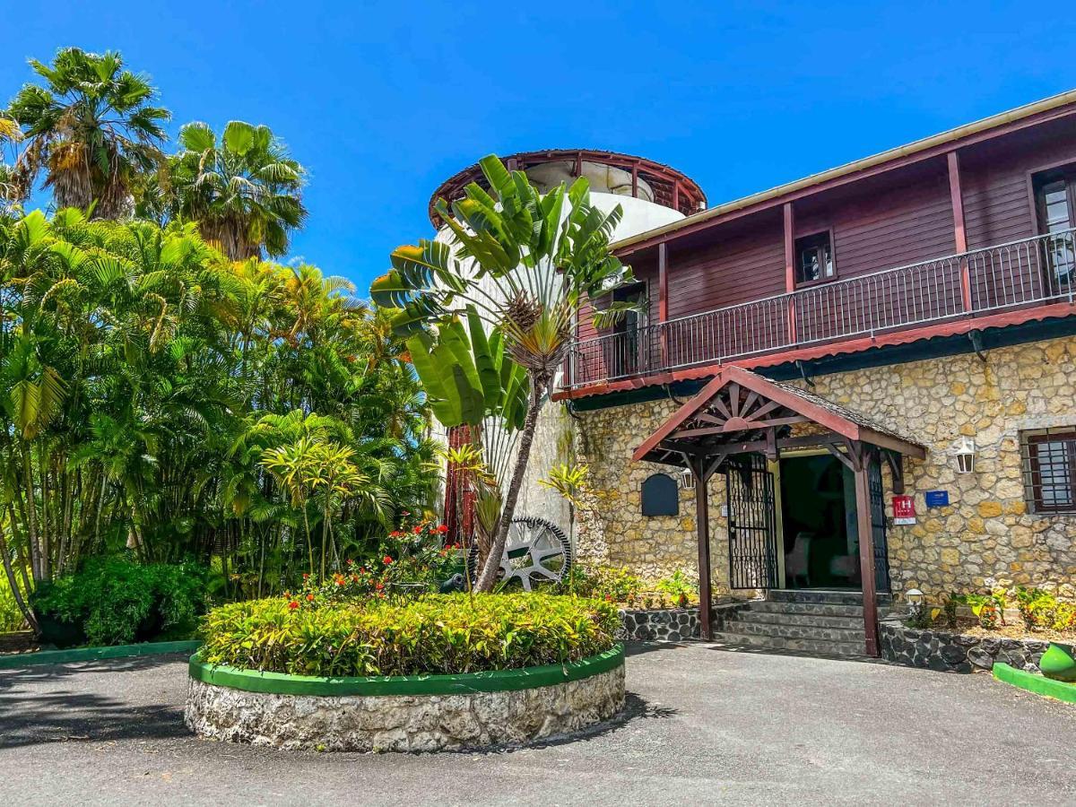 Hotel Auberge De La Vieille Tour Le Gosier  Buitenkant foto