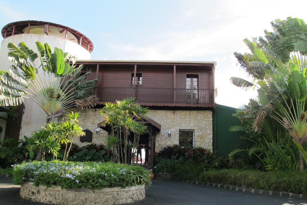 Hotel Auberge De La Vieille Tour Le Gosier  Buitenkant foto